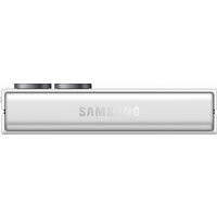 Galaxy Z Flip7 FE SM-F761B 8GB/256GB (белый) Galaxy Z Flip7 FE SM-F761B 8GB/256GB (белый)